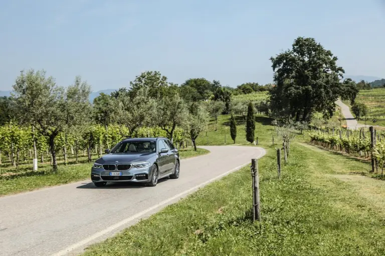 Nuova BMW Serie 5 Touring  - 139
