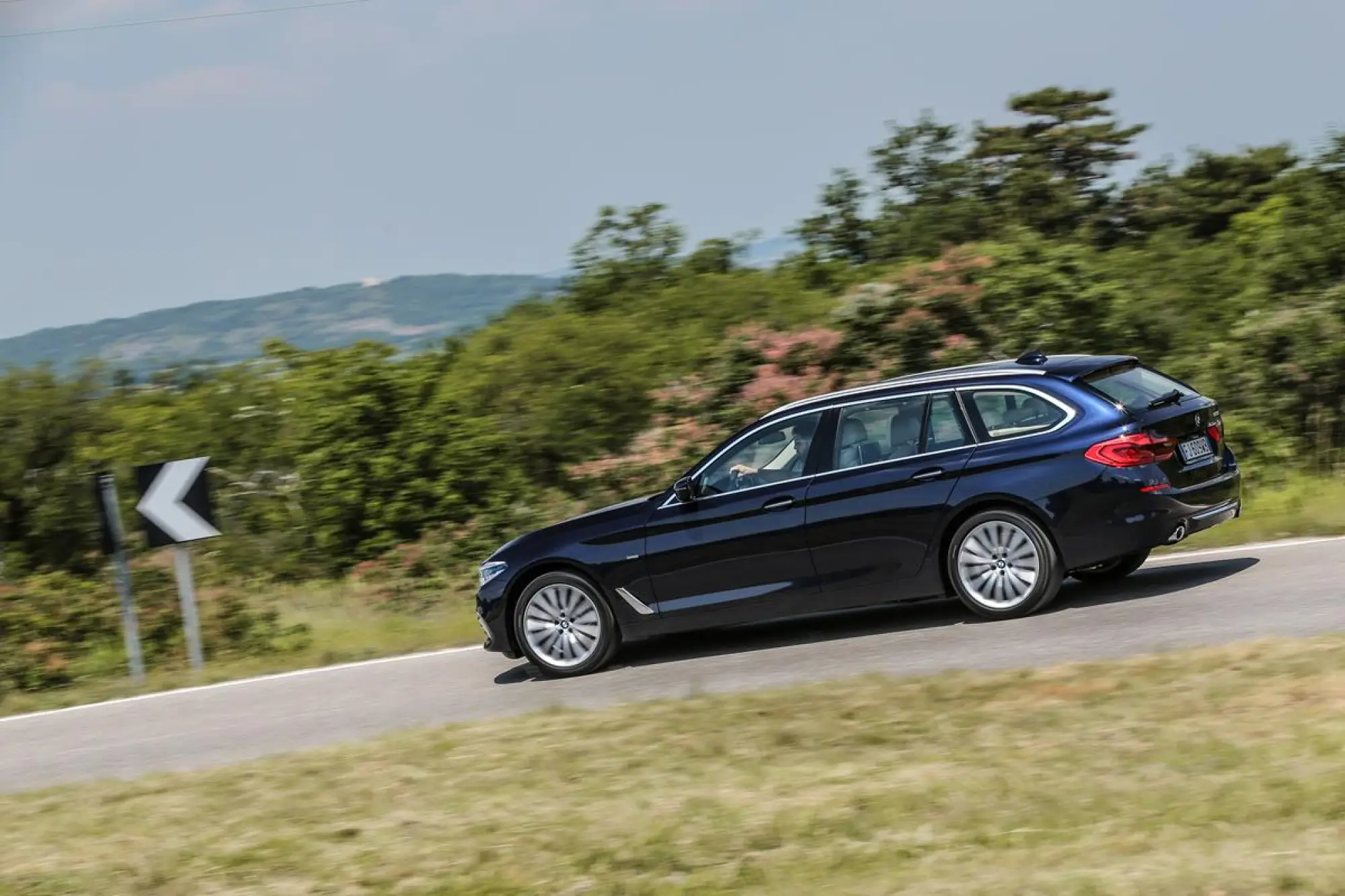 Nuova BMW Serie 5 Touring  - 153