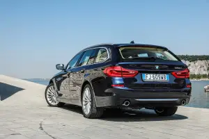 Nuova BMW Serie 5 Touring 