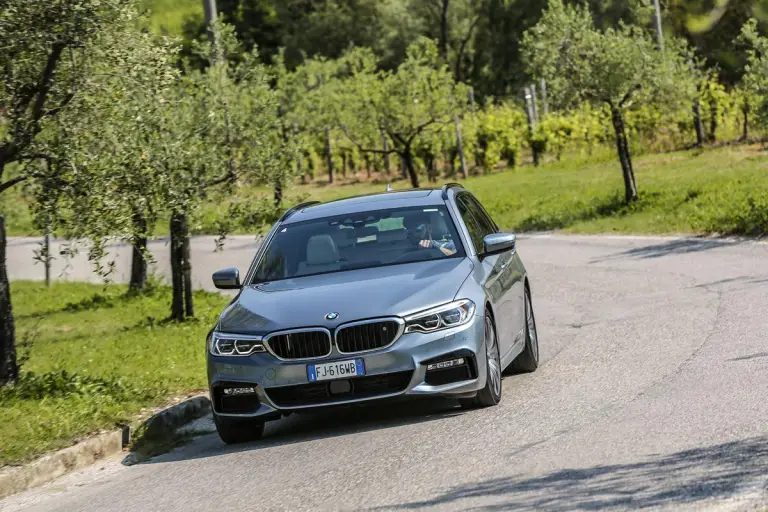 Nuova BMW Serie 5 Touring  - 215