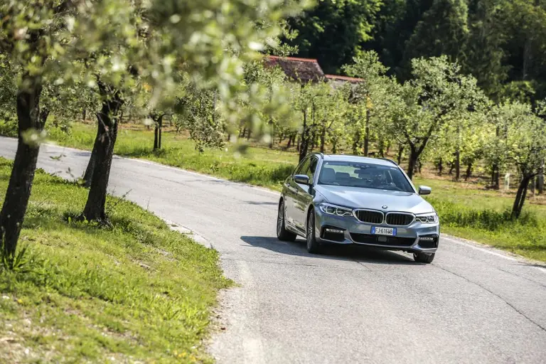 Nuova BMW Serie 5 Touring  - 219