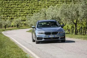 Nuova BMW Serie 5 Touring  - 232