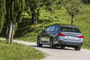 Nuova BMW Serie 5 Touring  - 234