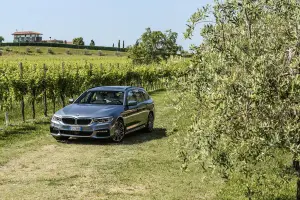 Nuova BMW Serie 5 Touring  - 237