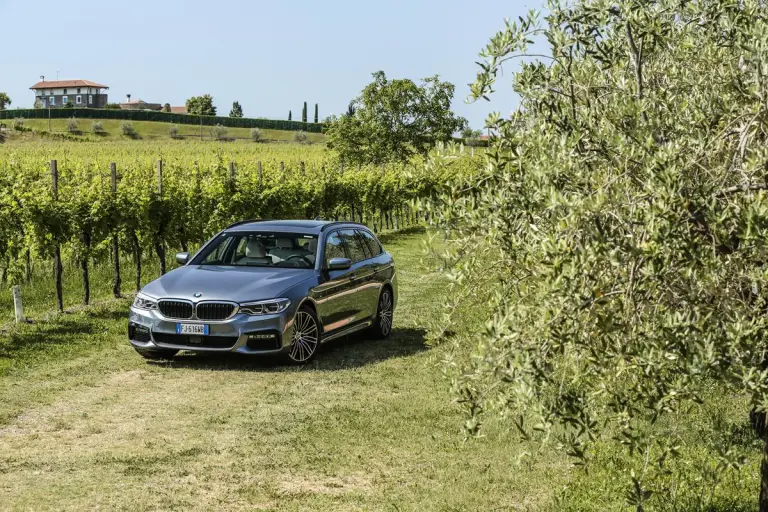 Nuova BMW Serie 5 Touring  - 237