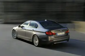 Nuova BMW Serie 5 - 7