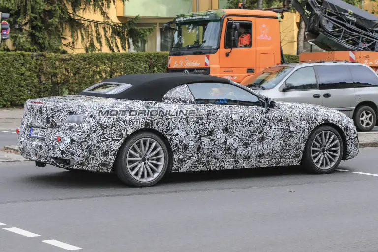 Nuova BMW Serie 8 cabrio foto spia 18 novembre 2016 - 5