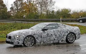 Nuova BMW Serie 8 foto spia 3 novembre 2016 - 7