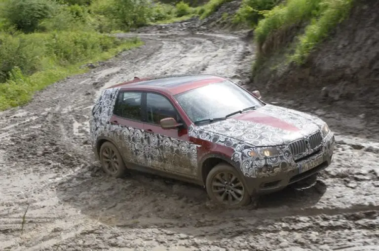 Nuova BMW X3: foto ufficiali dei test - 6