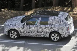 Nuova BMW X5 foto spia