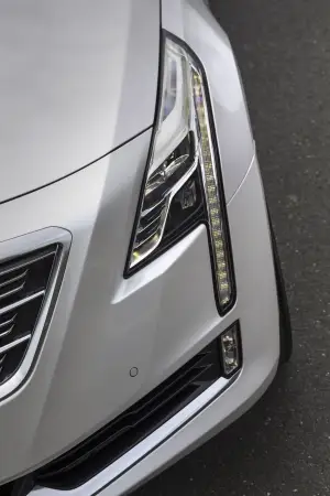 Nuova Cadillac CT6