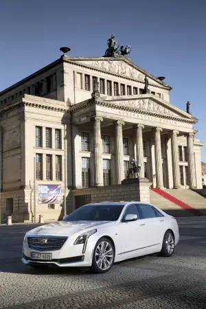 Nuova Cadillac CT6