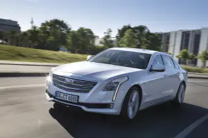 Nuova Cadillac CT6