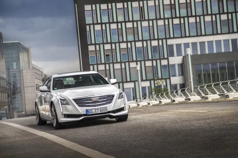 Nuova Cadillac CT6 - 28