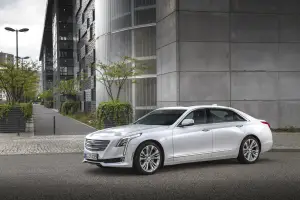 Nuova Cadillac CT6 - 32