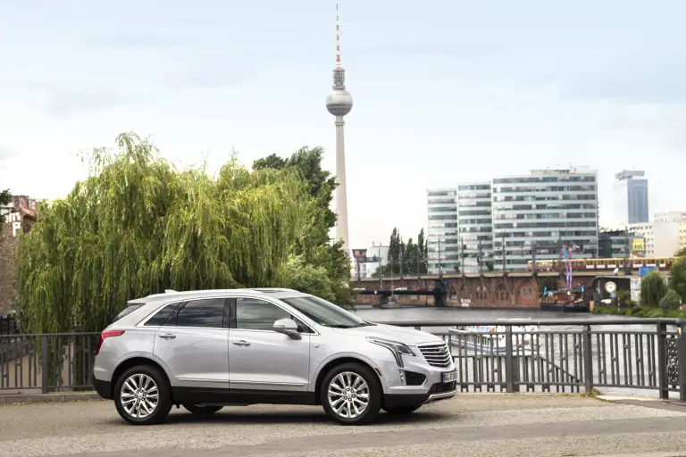 Nuova Cadillac XT5  - 13