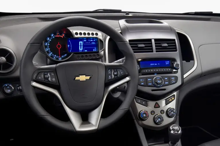 Nuova Chevrolet Aveo - 10