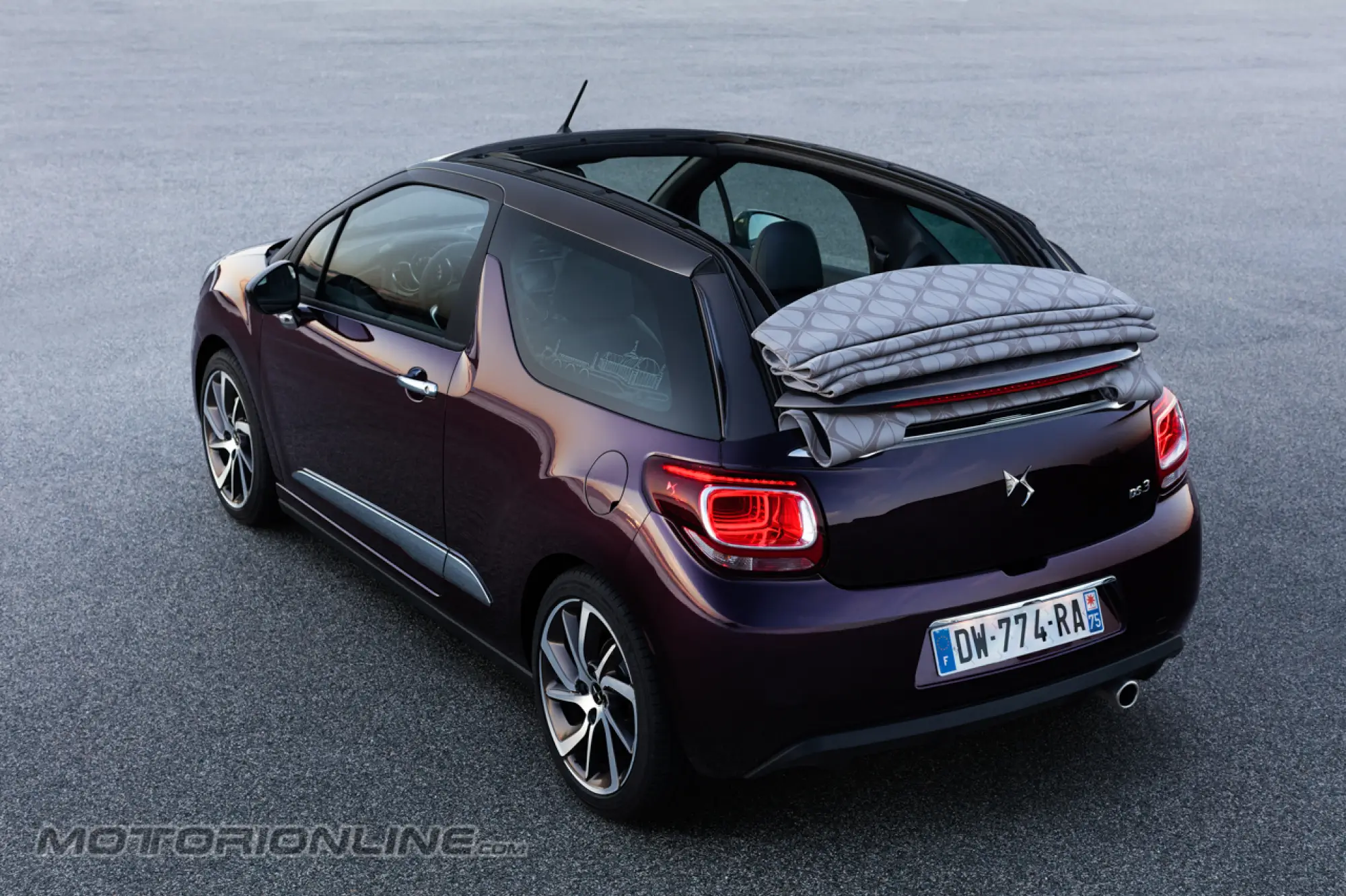 Nuova DS 3 Cabrio MY 2017 - Primo Contatto - 13