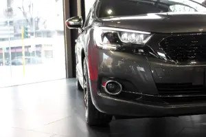 Nuova DS 4 e DS 4 Crossback con lo scrittore Joel Dicker