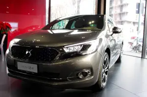 Nuova DS 4 e DS 4 Crossback con lo scrittore Joel Dicker