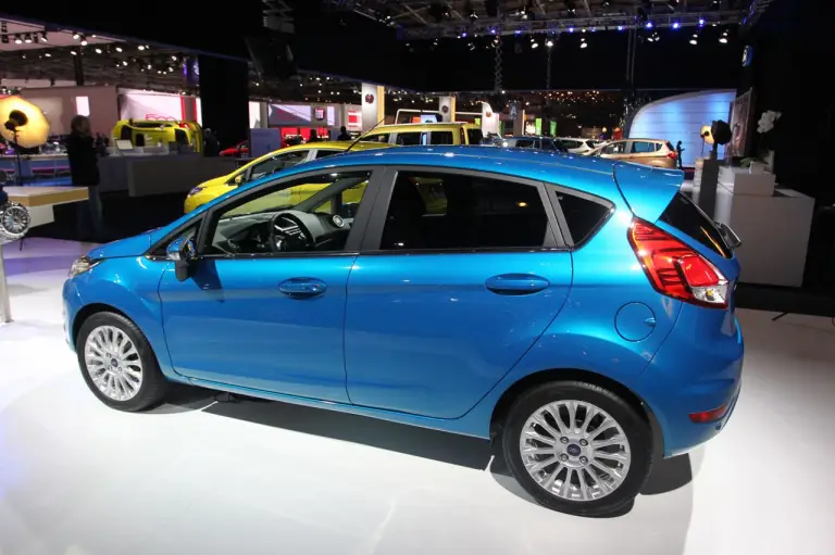 Nuova Ford Fiesta e Ford Fiesta ST - Salone di Parigi 2012 - 13