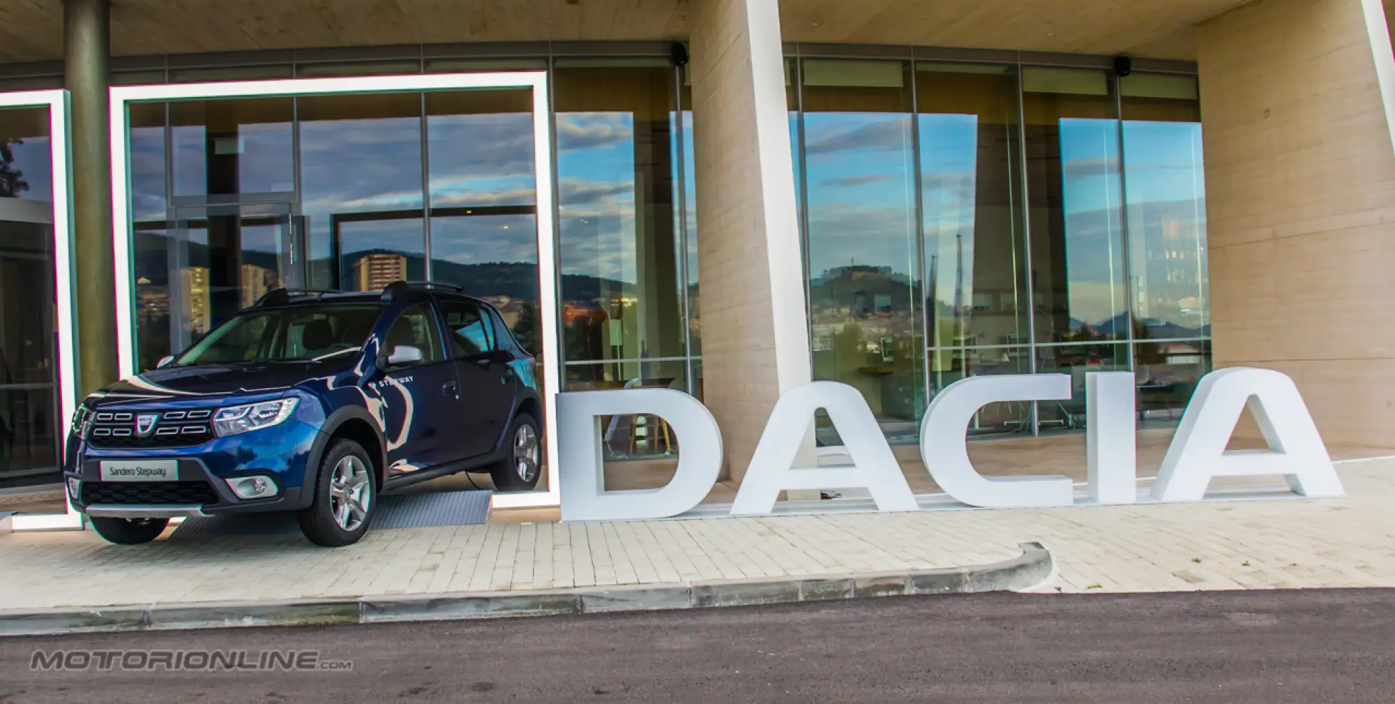 Nuova Gamma Dacia 2017 - Anteprima Test Drive - 1