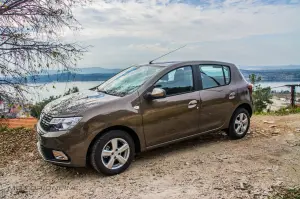 Nuova Gamma Dacia 2017 - Anteprima Test Drive - 36