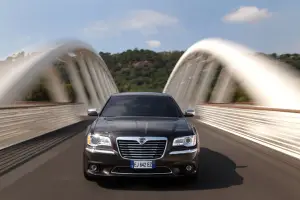 Nuova Lancia Thema 2011 - 14