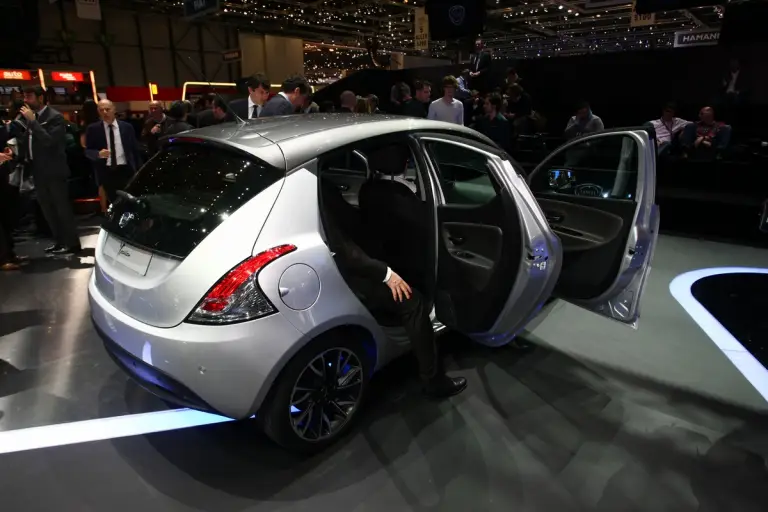 Nuova Lancia Y 2011 - Salone di Ginevra - 15
