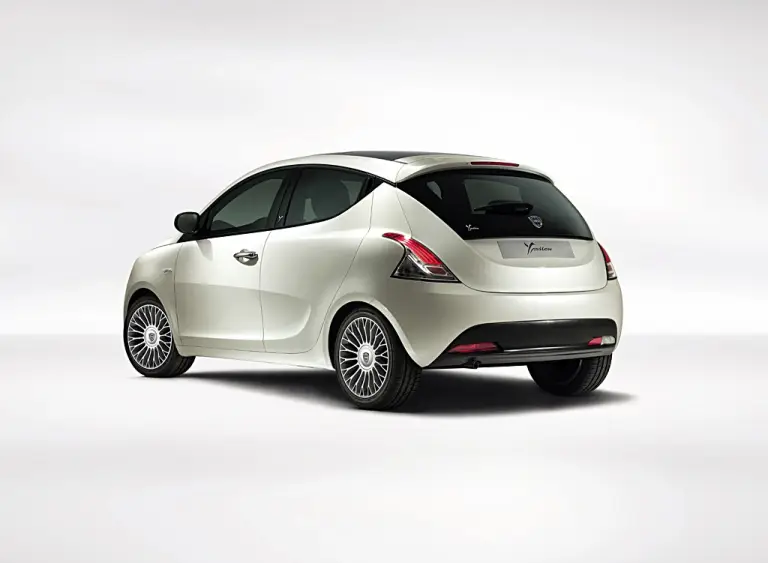 Nuova Lancia Ypsilon 5 porte - 1