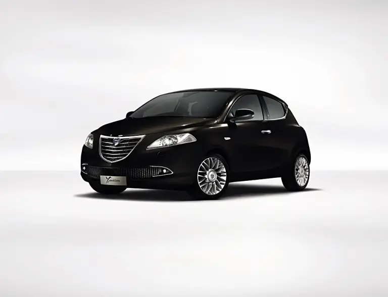 Nuova Lancia Ypsilon 5 porte - 4