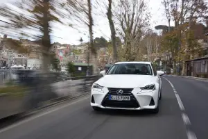 Nuova Lexus IS