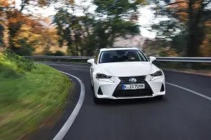 Nuova Lexus IS