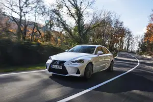 Nuova Lexus IS