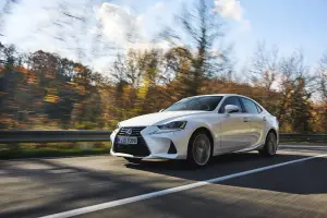 Nuova Lexus IS