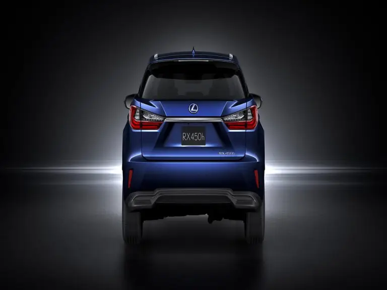 Nuova Lexus RX - 7