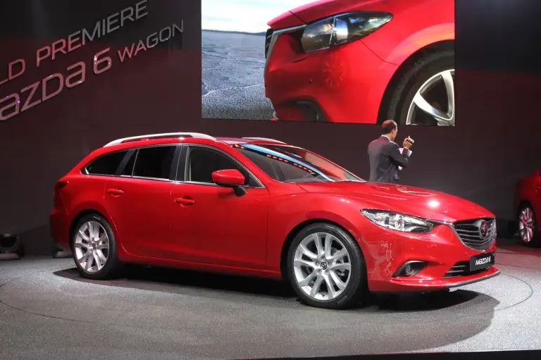 Nuova Mazda 6 Station Wagon - Salone di Parigi 2012 - 1