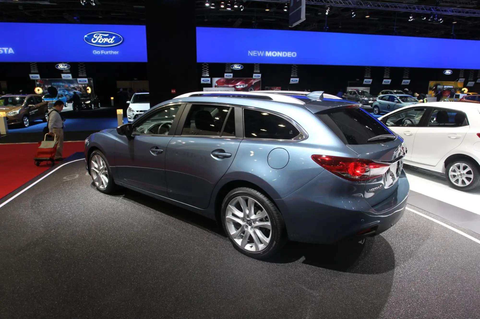 Nuova Mazda 6 Station Wagon - Salone di Parigi 2012 - 9