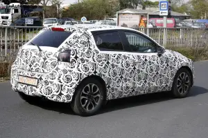 Nuova Mazda2 - Foto Spia