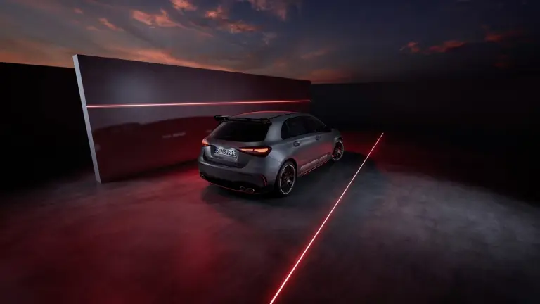 Nuova Mercedes-AMG A 45 S - Foto - 3