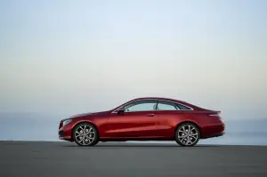 Nuova Mercedes Classe E Coupe - 4