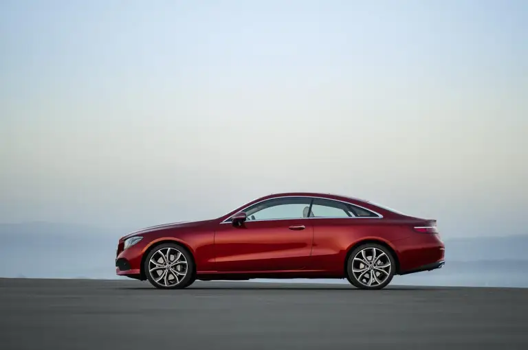 Nuova Mercedes Classe E Coupe - 4