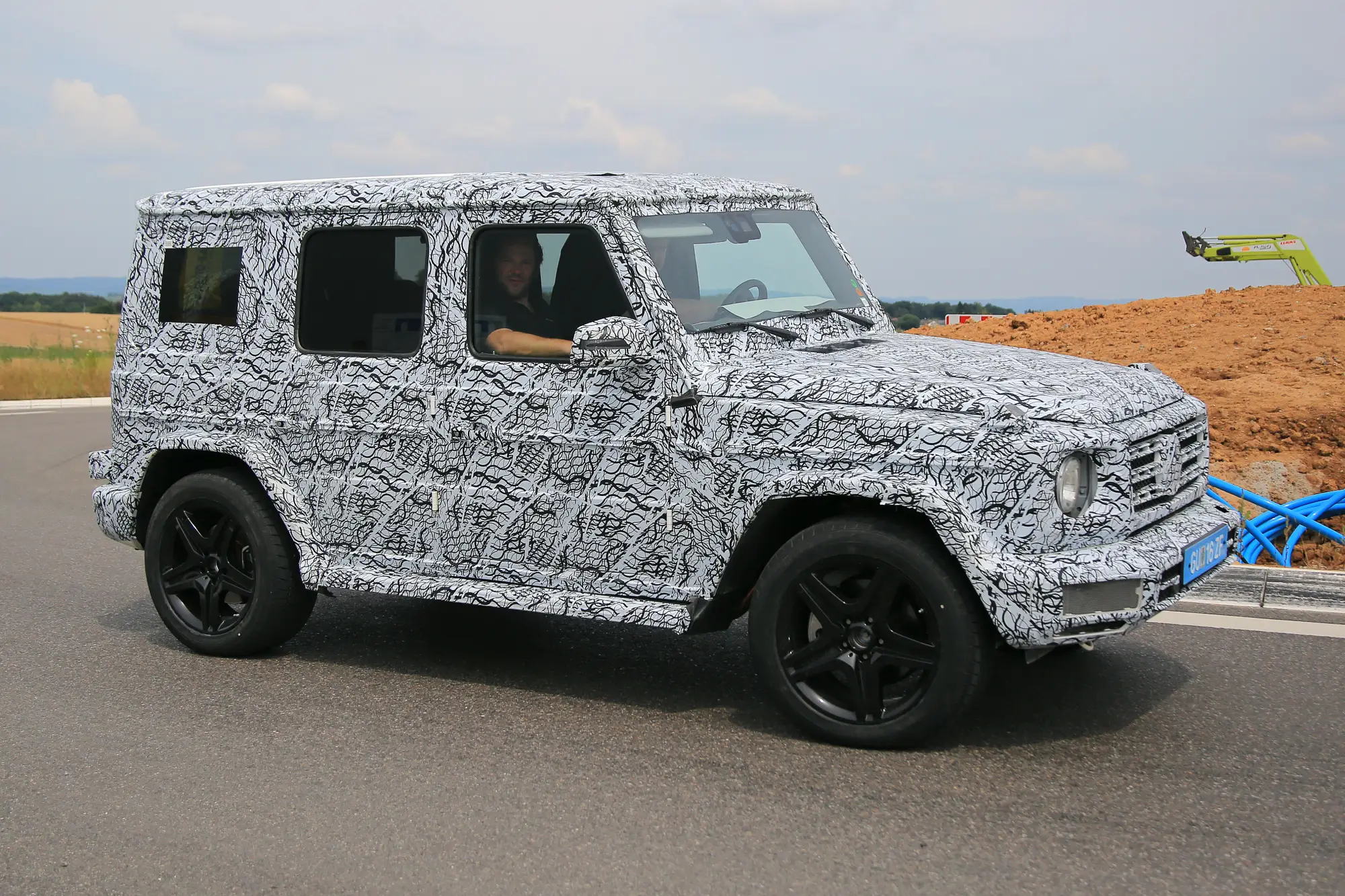Nuova Mercedes Classe G MY 2017 foto spia 29 luglio 2016 - 4