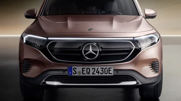 Nuova Mercedes EQB 2021 - 17