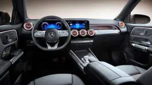 Nuova Mercedes EQB 2021