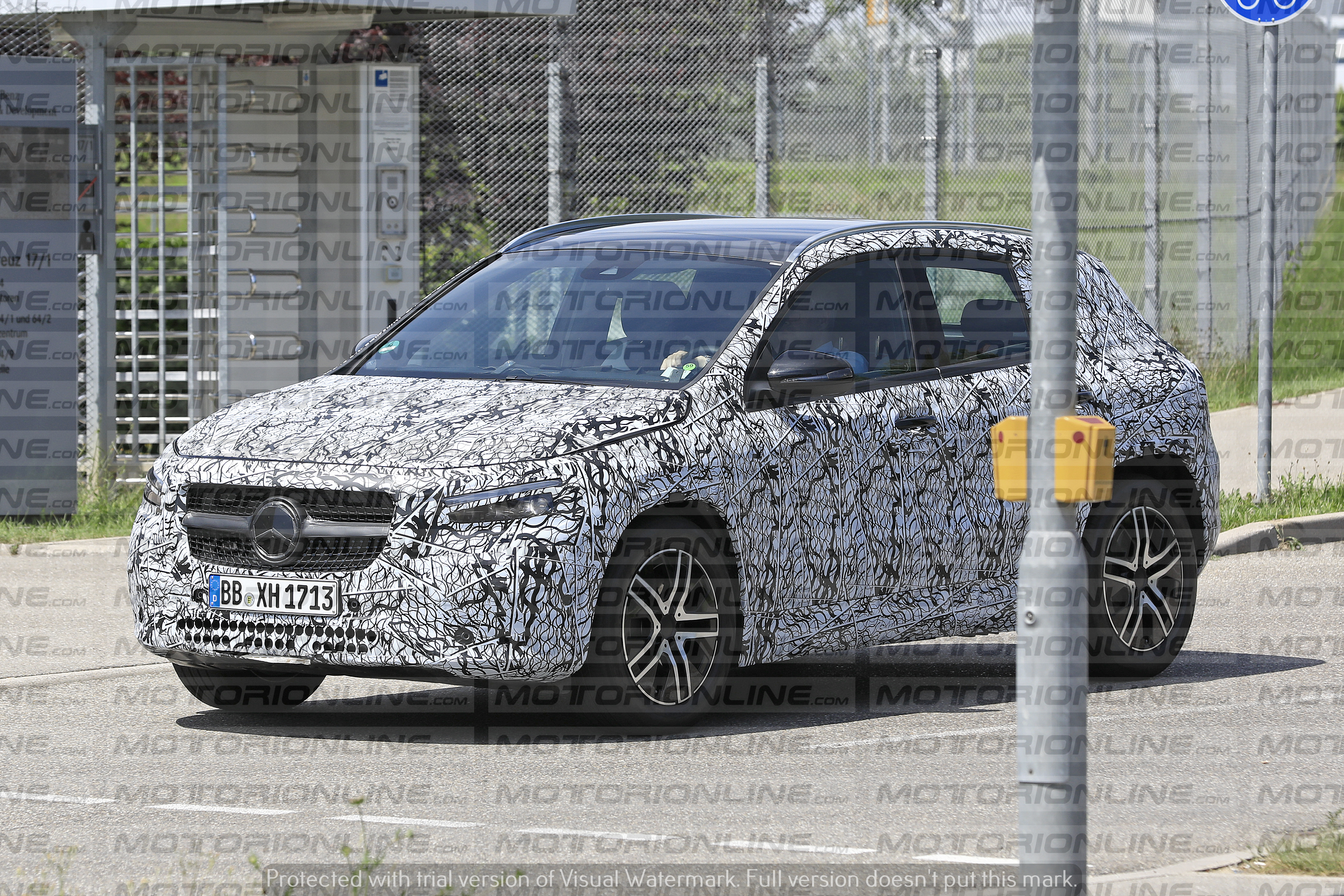 Nuova Mercedes GLA 2020 - foto spia 