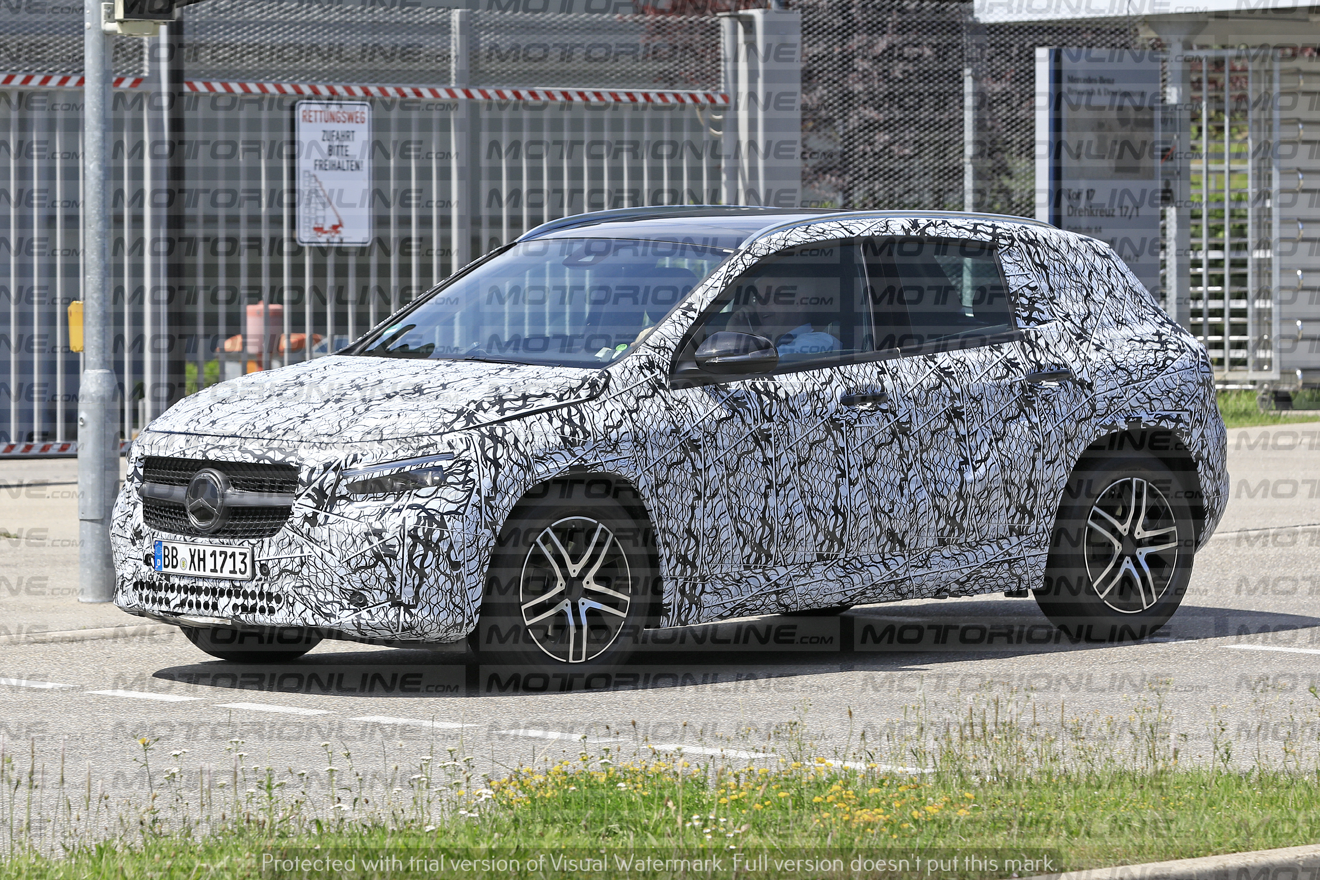 Nuova Mercedes GLA 2020 - foto spia