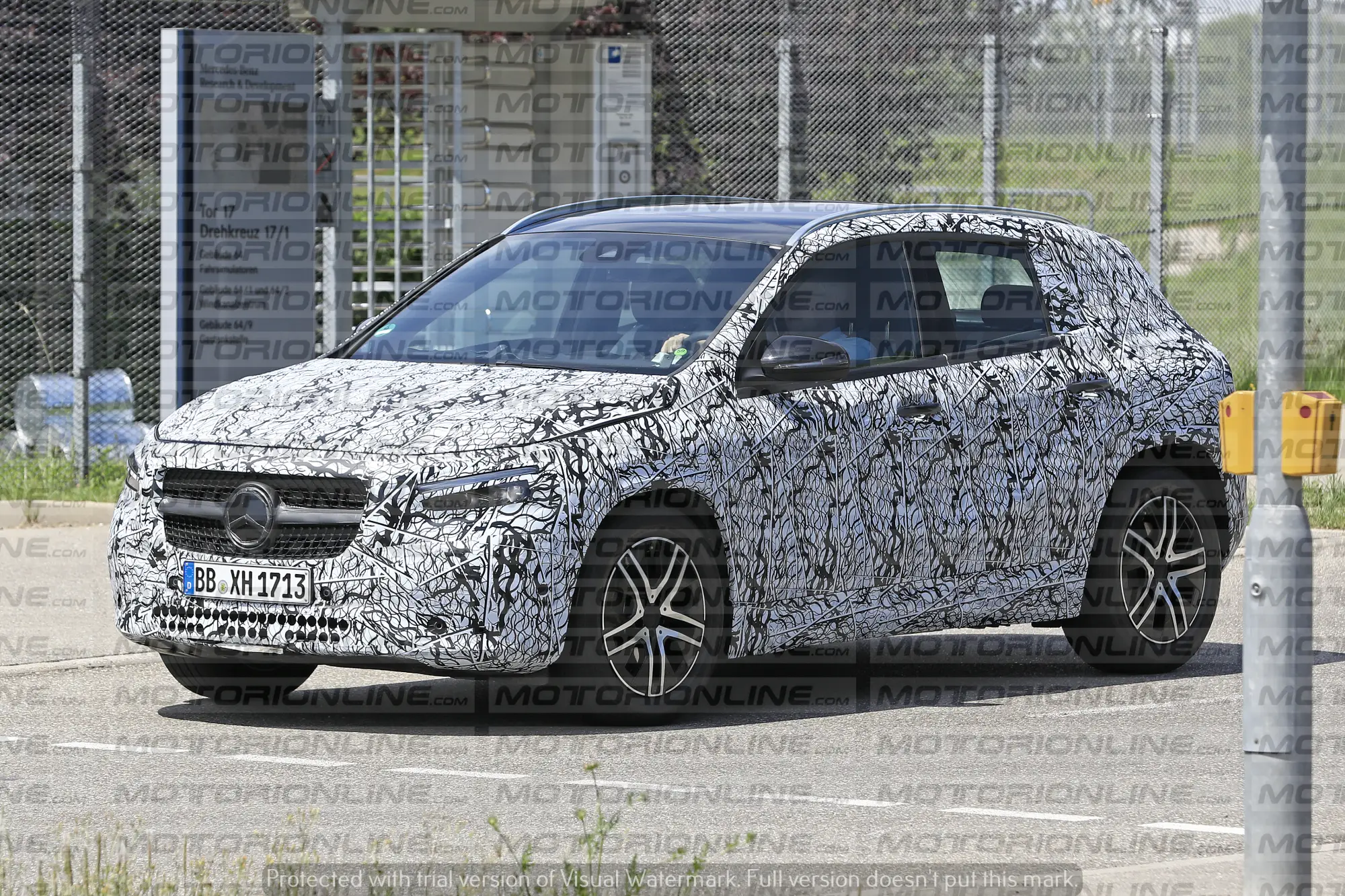 Nuova Mercedes GLA 2020 - foto spia  - 2