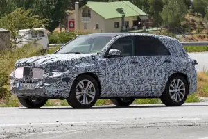 Nuova Mercedes GLE foto spia 27 luglio 2016