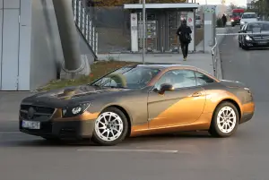 Nuova Mercedes SL - Foto spia 02-11-2011 - 3